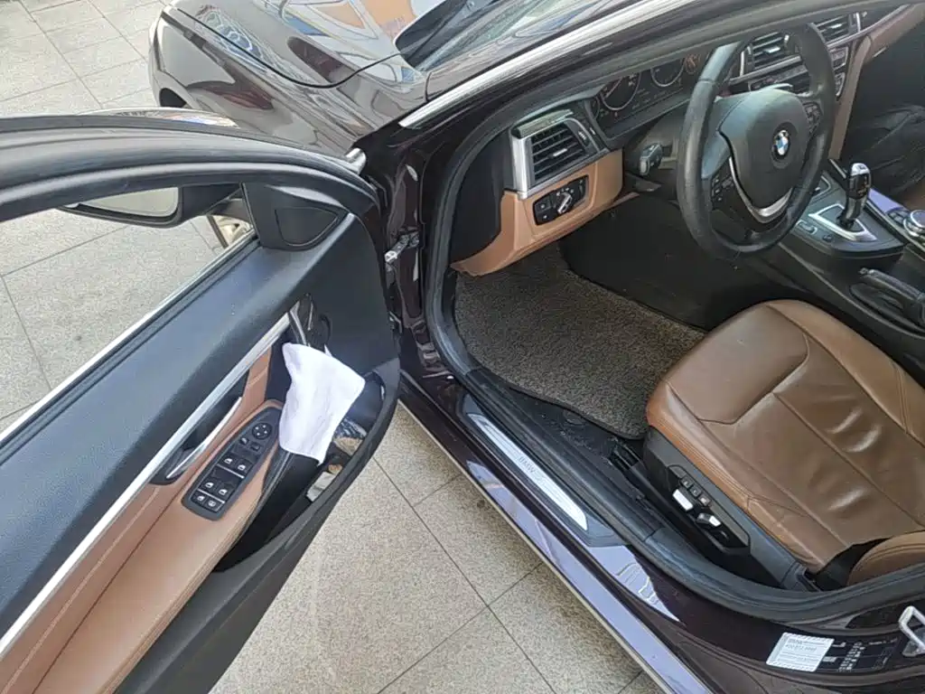 BMW 3 Series — миниатюра 16