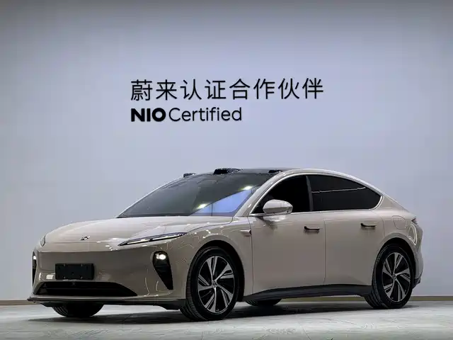 NIO ET5