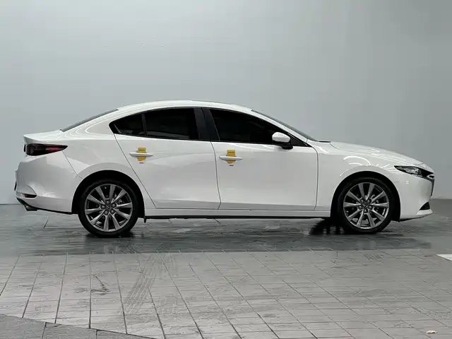 MAZDA 3 ANGKESAILA