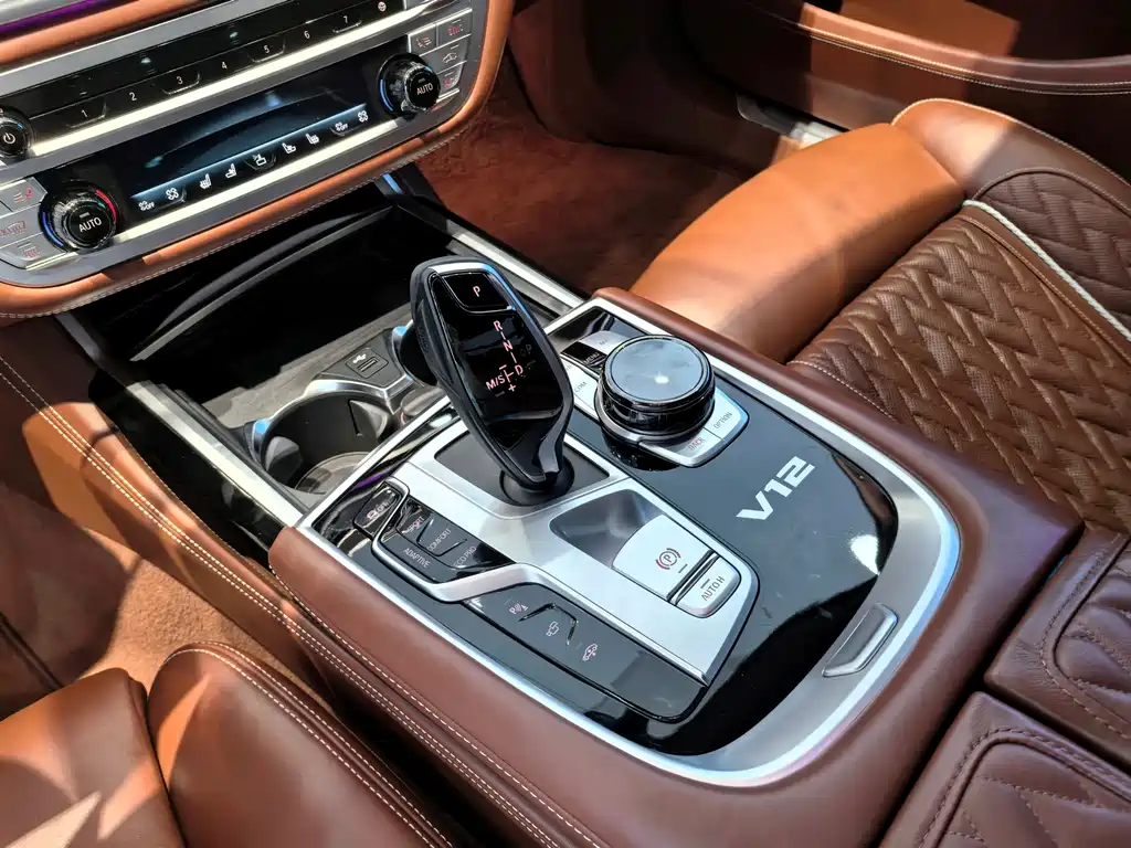 BMW 7 SERIES