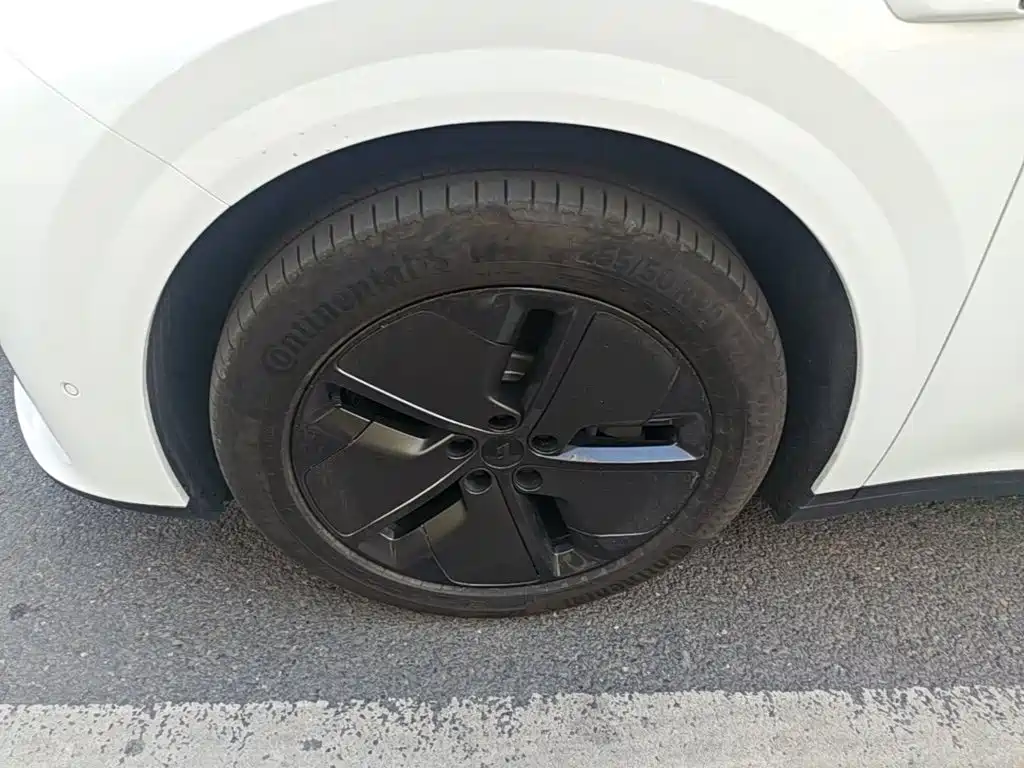 Li Auto Li i8 — миниатюра 23