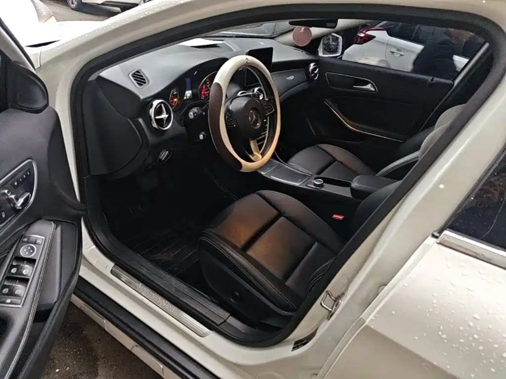 Mercedes-Benz GLA — миниатюра 15