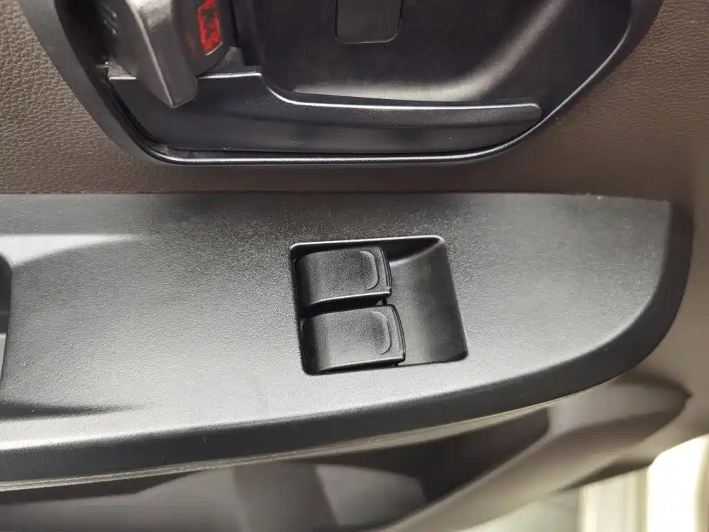 Wuling Hongguang V — миниатюра 9