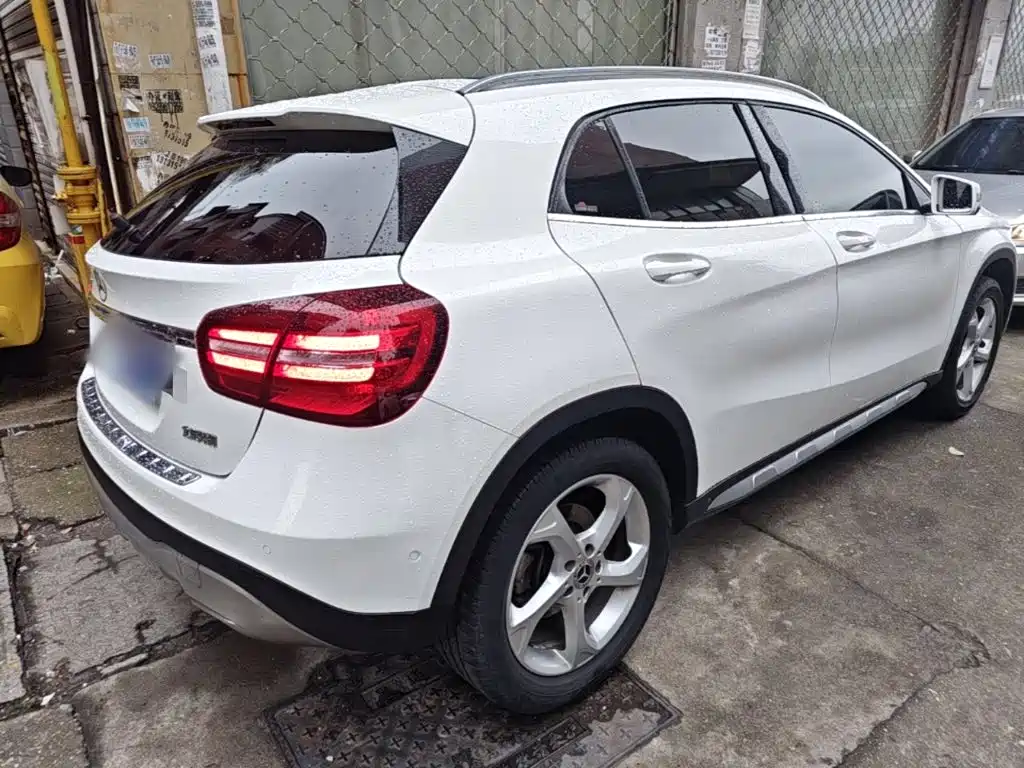 Mercedes-Benz GLA — миниатюра 7