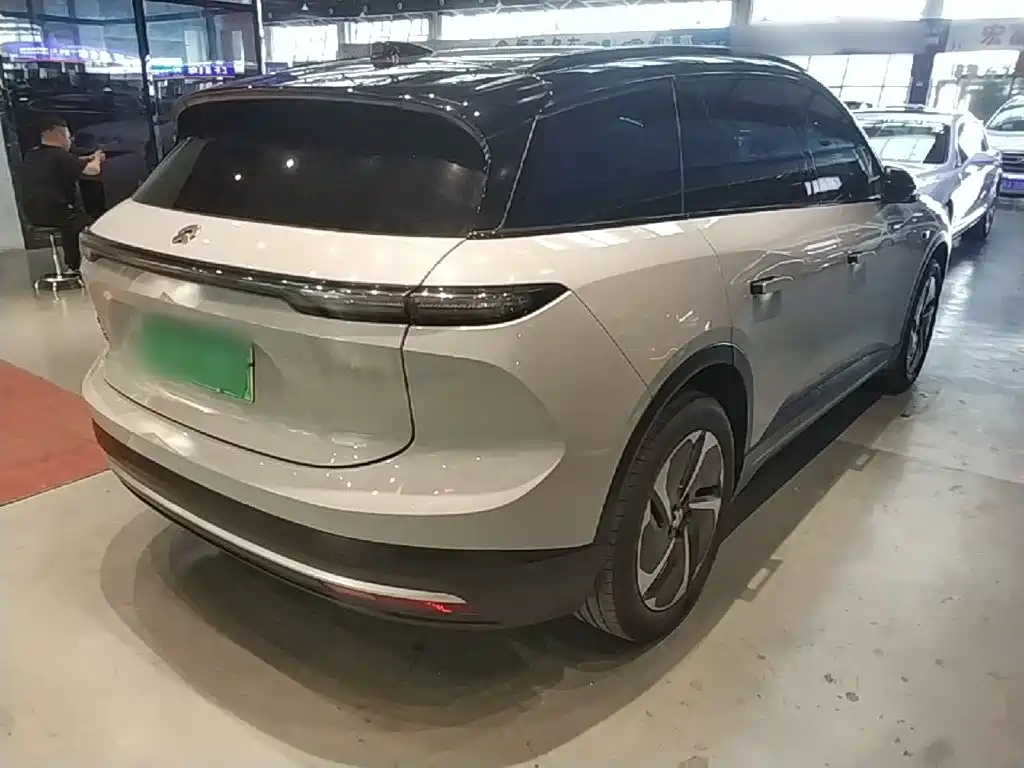 NIO ES6 — миниатюра 7