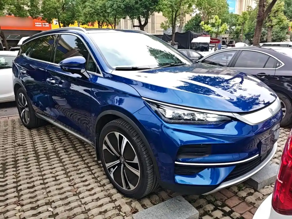 BYD Tang PHEV 2022 — фото 3