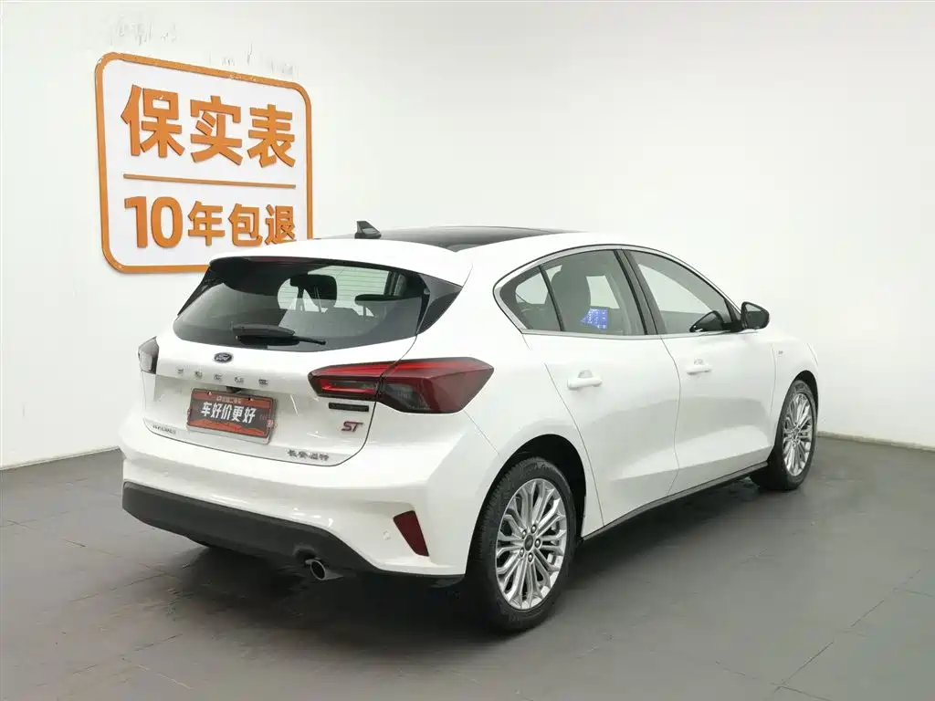 Ford Focus 2019 EcoBoost 180 AT