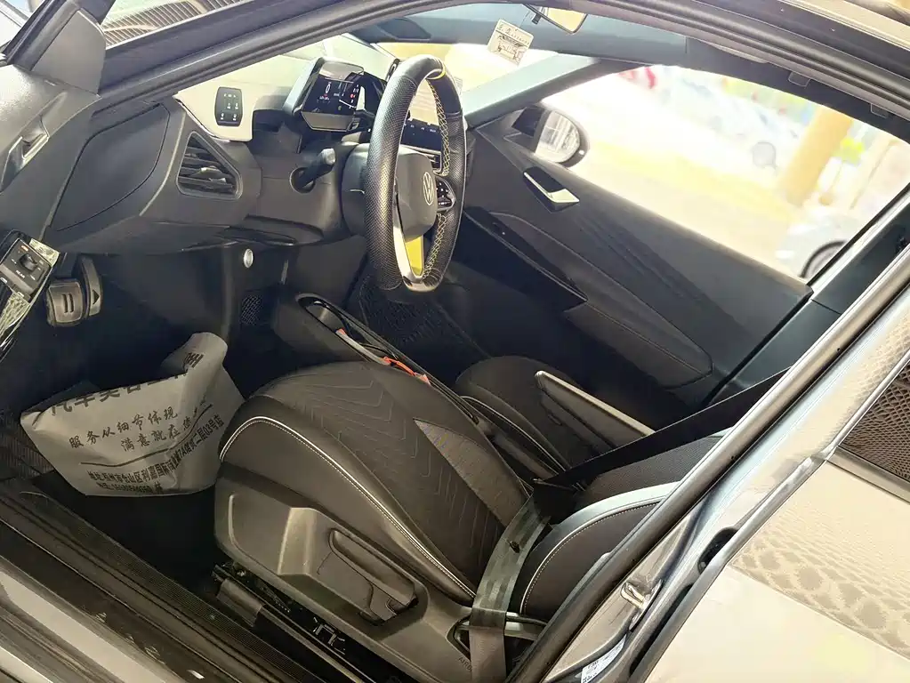 Volkswagen ID.3 — миниатюра 12