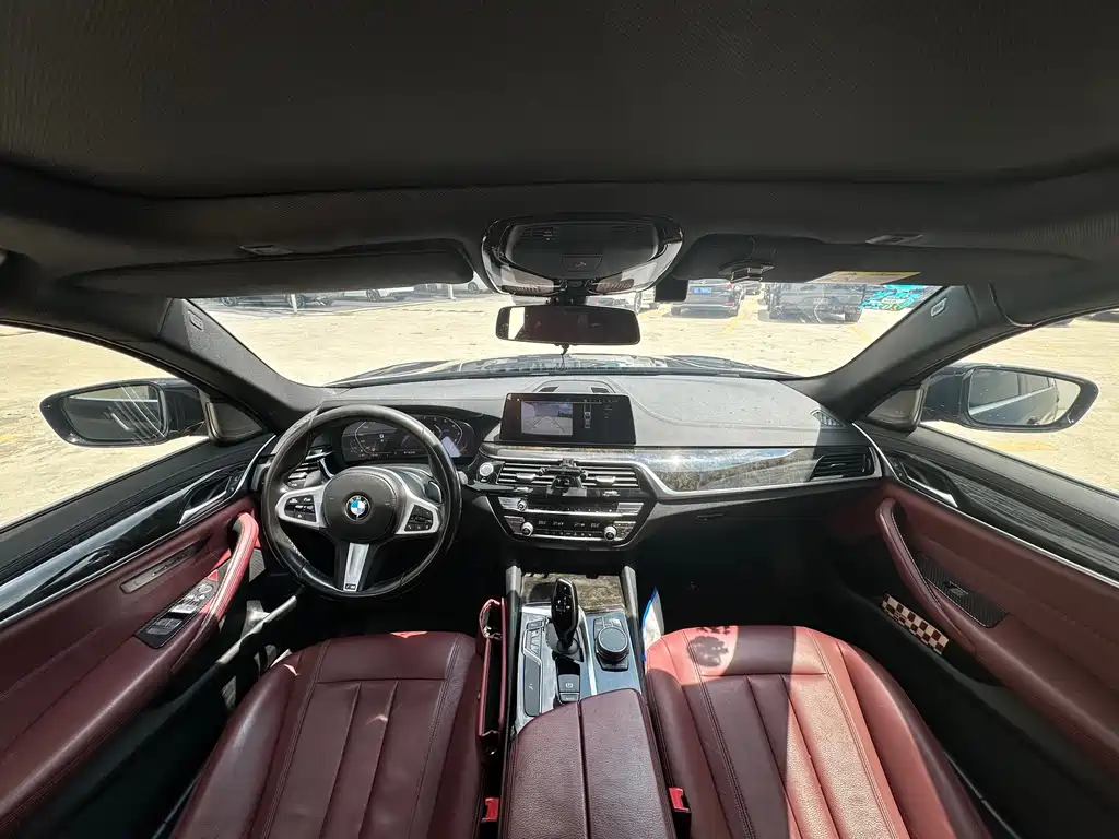 BMW 5 Series — миниатюра 15