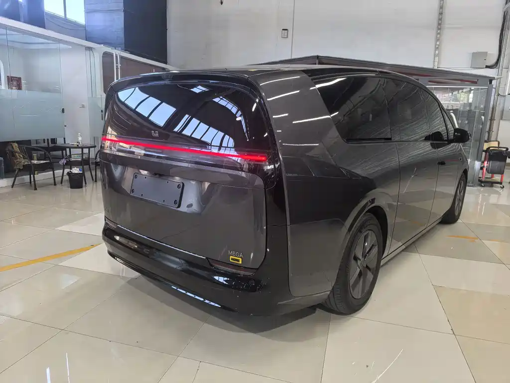 Li Auto Li MEGA — миниатюра 13