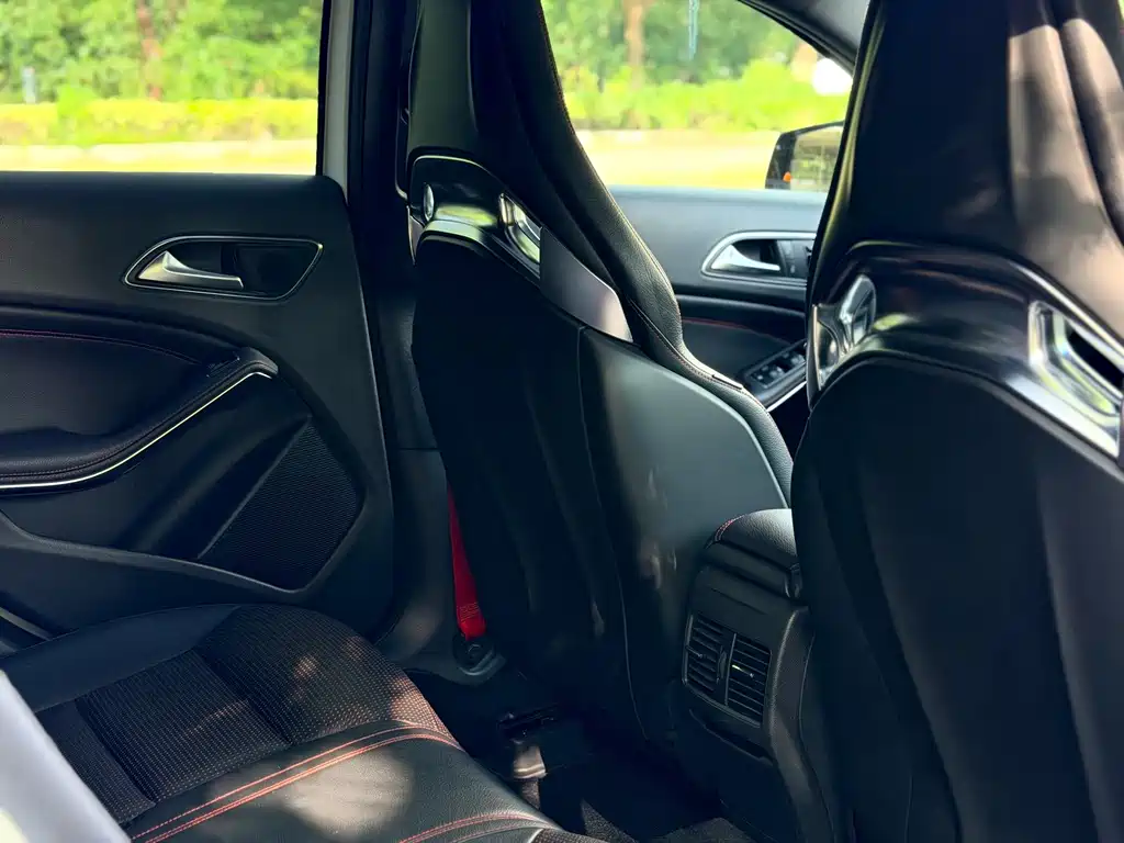 Mercedes-Benz A-Class AMG (Import) — миниатюра 25