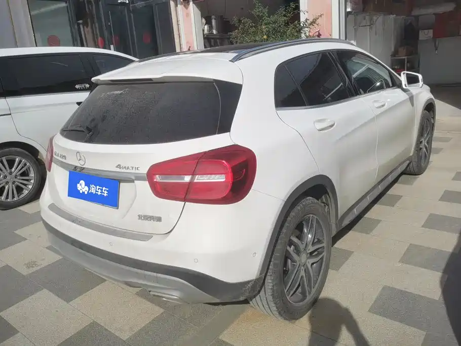 Mercedes-Benz GLA — миниатюра 3