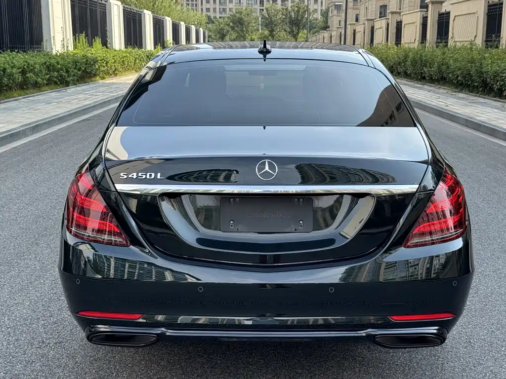 Mercedes-Benz S-Class — миниатюра 3