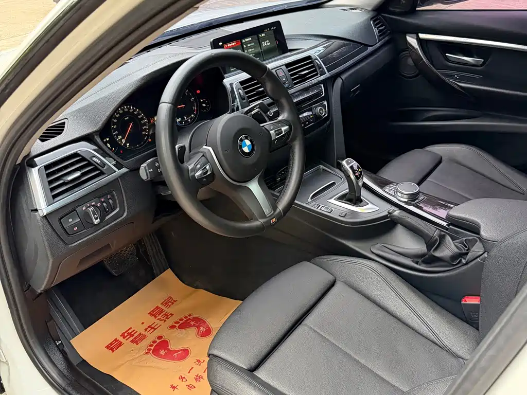 BMW 3 Series — миниатюра 6