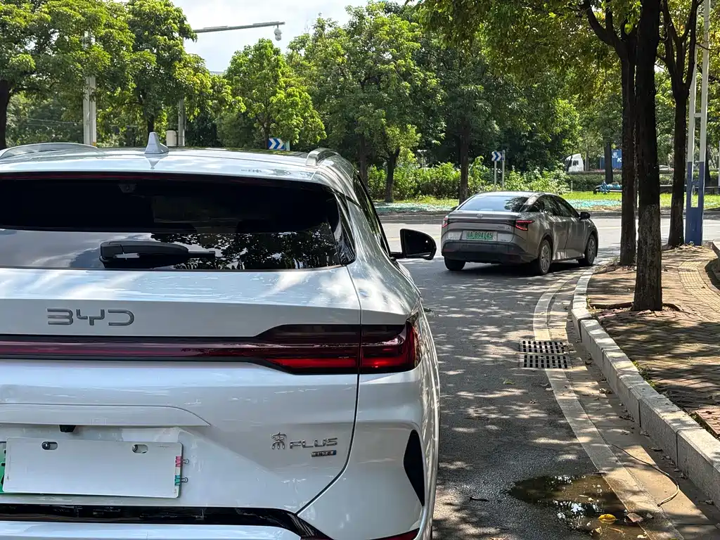 BYD PLUS New Energy — миниатюра 30