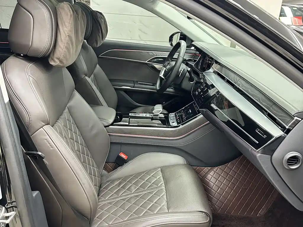 Audi A8 — миниатюра 12