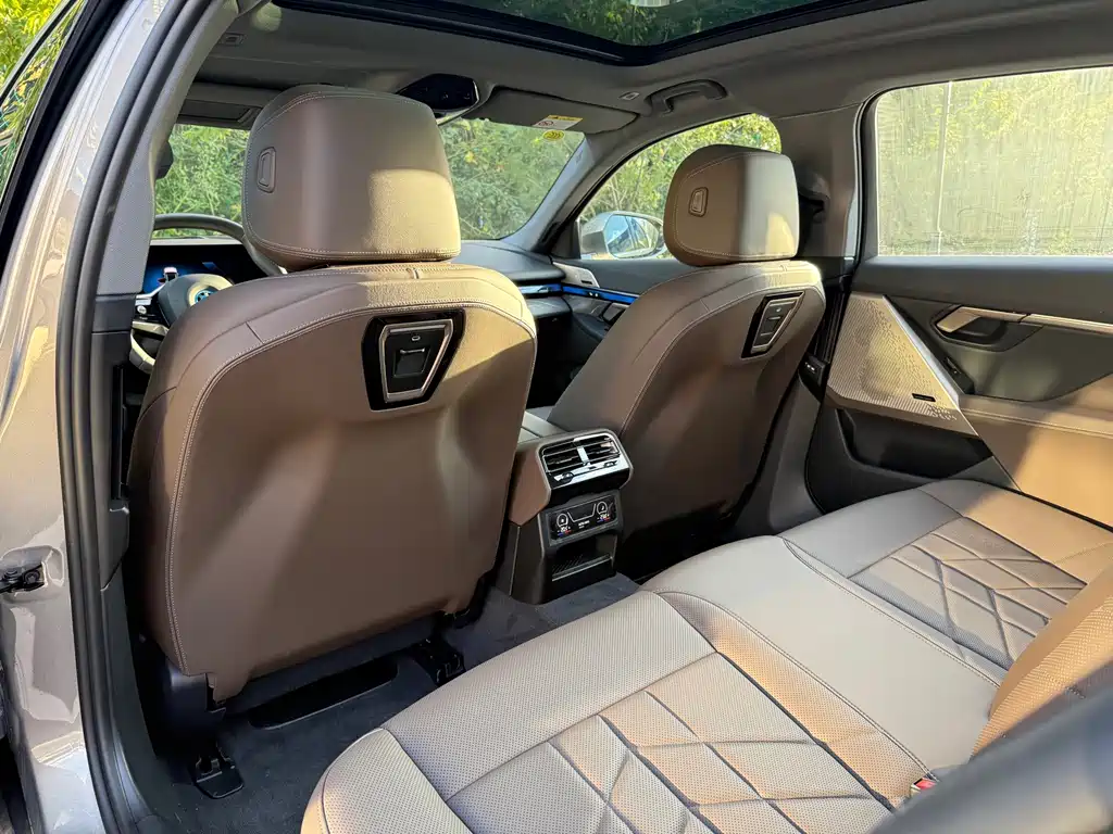 BMW i5 — миниатюра 13