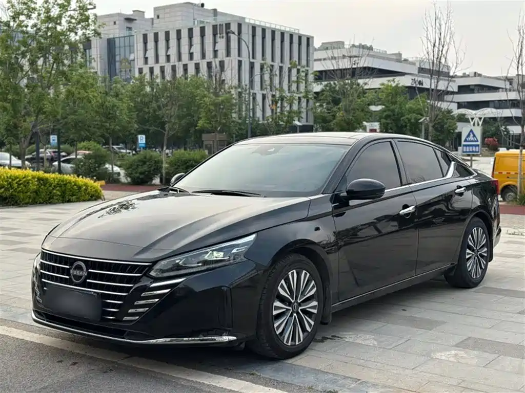 Nissan Teana 2023