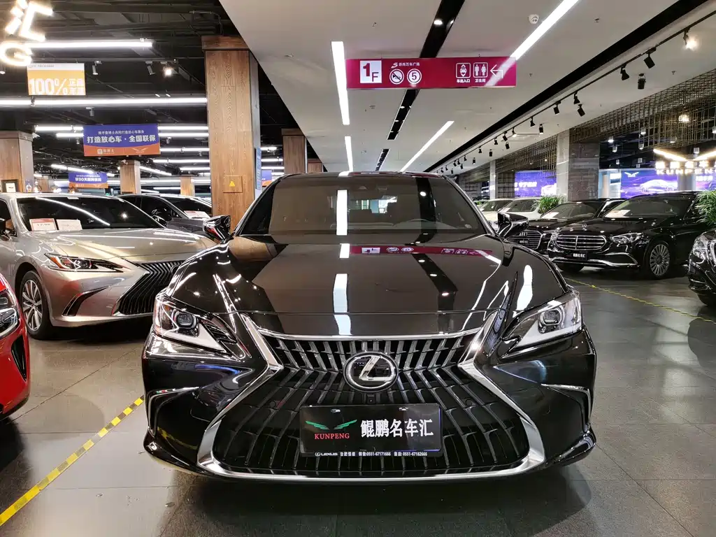 Lexus ES — миниатюра 2