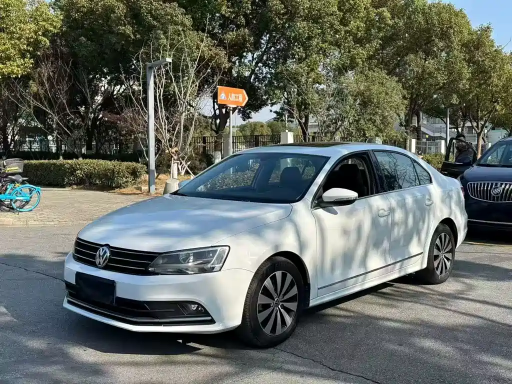 Купить Volkswagen Sagitar