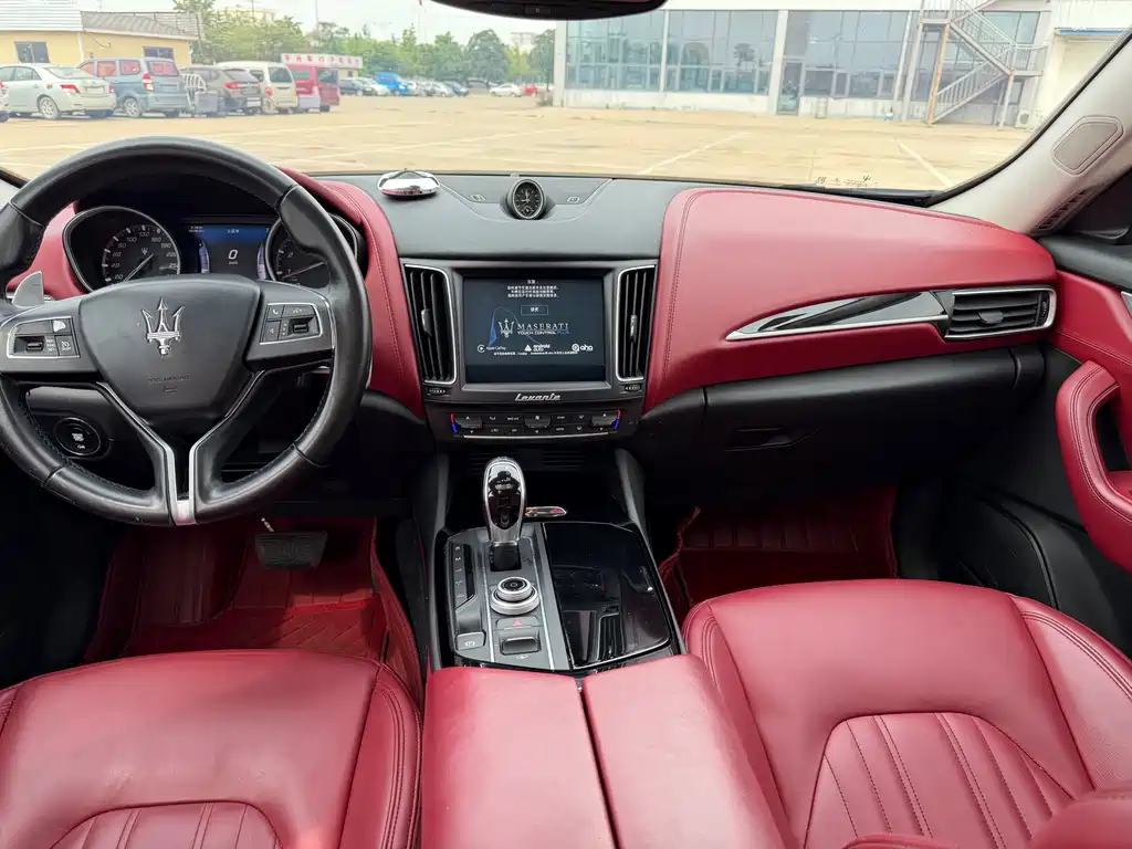Maserati Levante — миниатюра 8