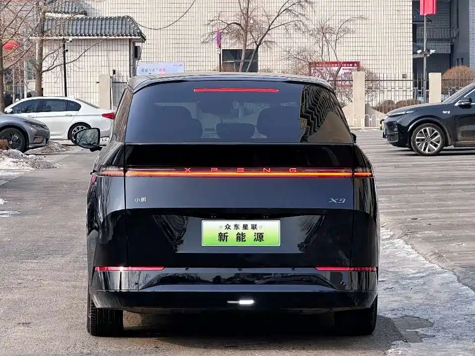 XIAOPENG X9