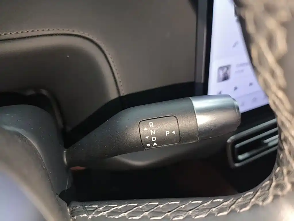 Li Auto Li L8 — миниатюра 14