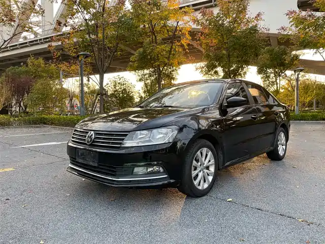 VOLKSWAGEN LAVIDA 2017