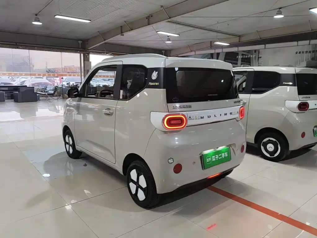 Wuling MINIEV — миниатюра 5