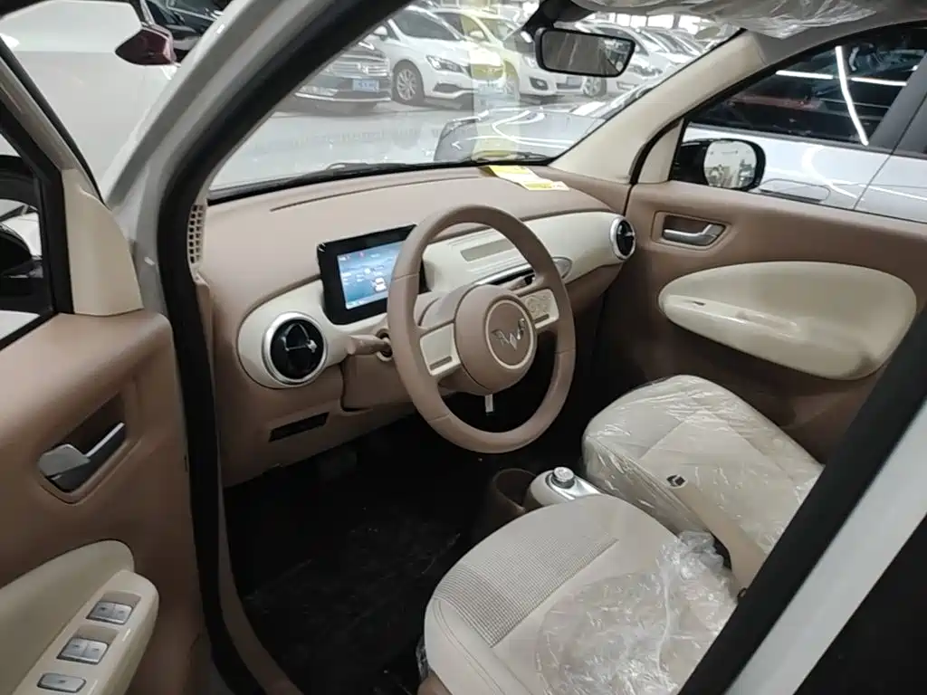 Wuling MINIEV — миниатюра 15