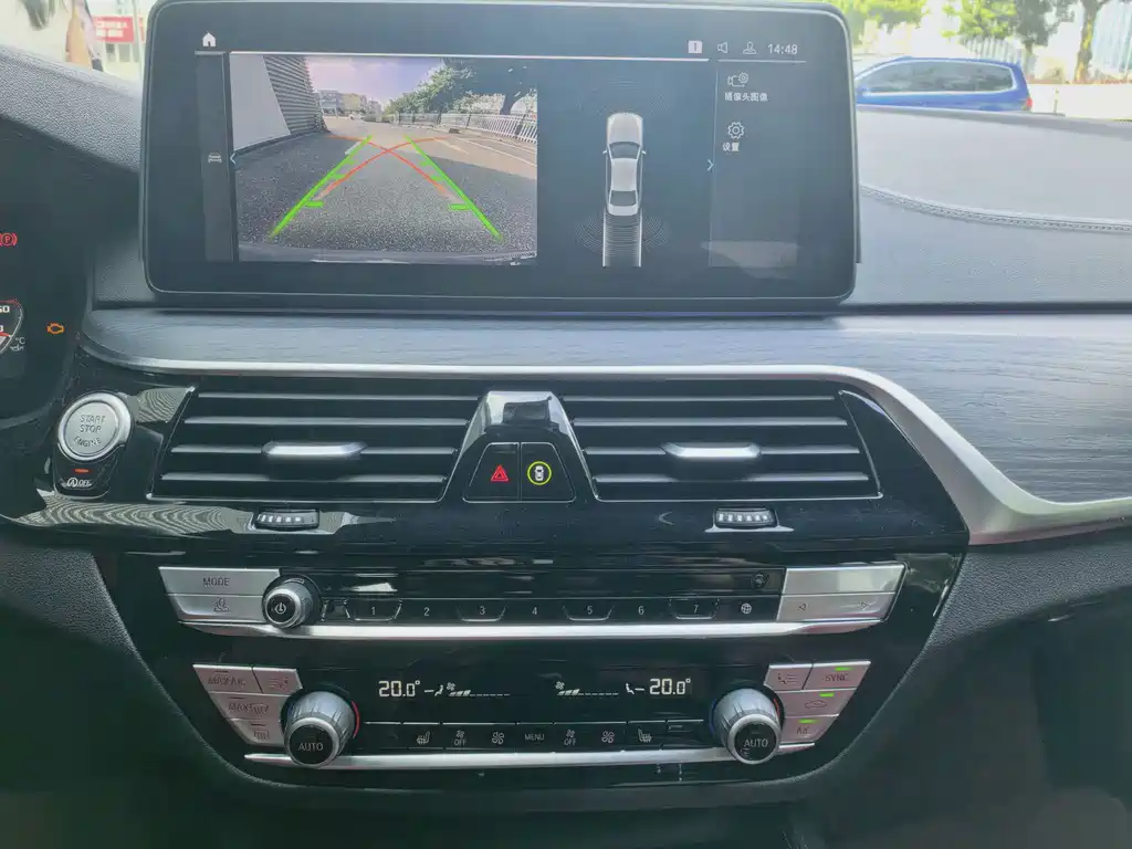 BMW 5 Series — миниатюра 14