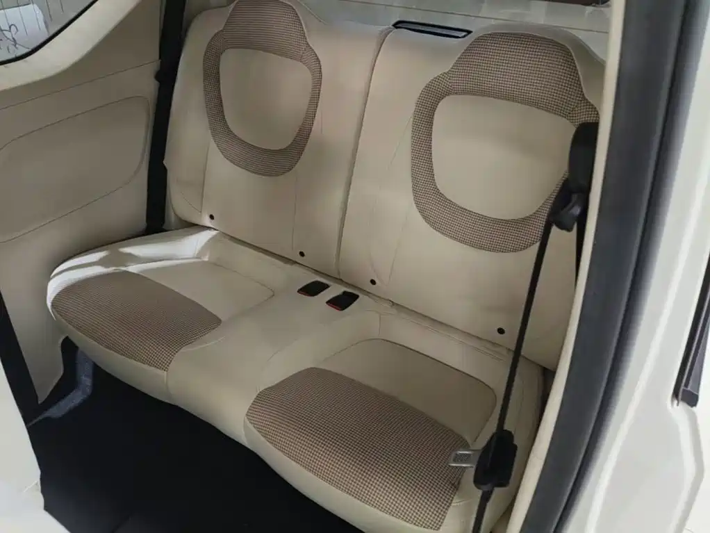 Wuling MINIEV — миниатюра 17
