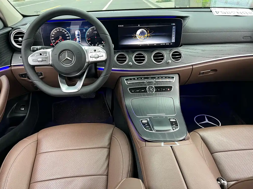 Mercedes-Benz E-Class — миниатюра 13