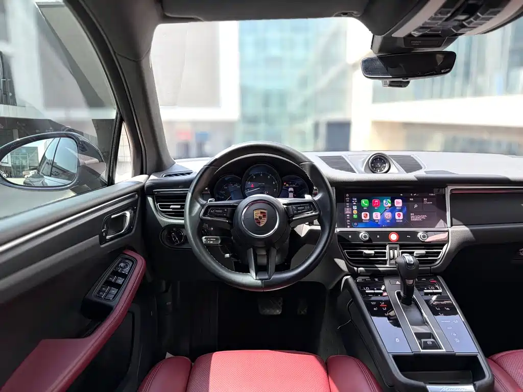 Porsche Macan — миниатюра 6