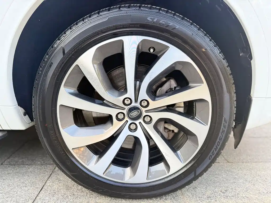 LAND ROVER DISCOVER SPORTS