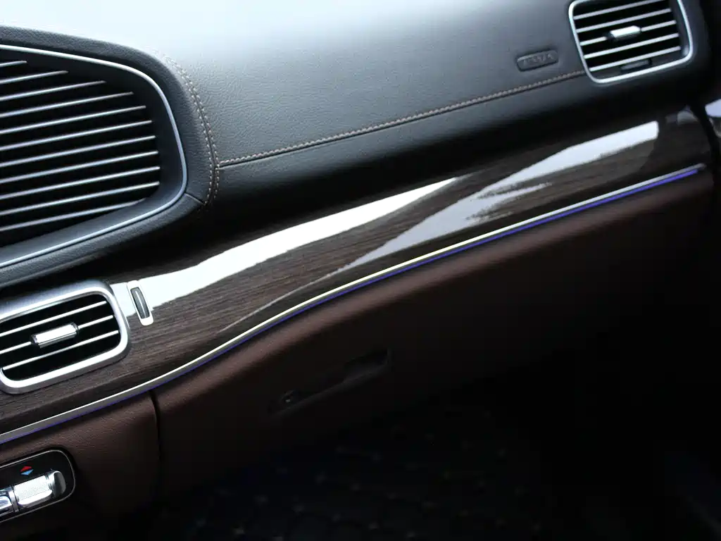 Mercedes-Benz GLE (Import) — миниатюра 23