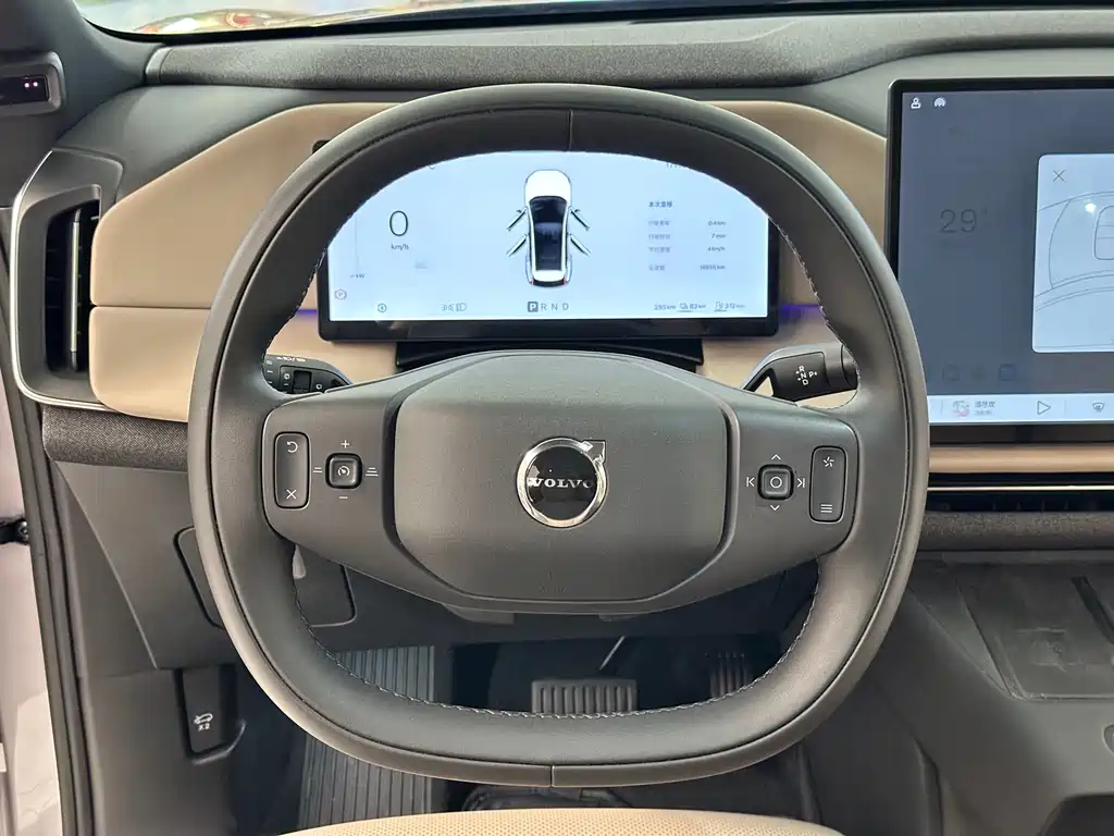 Volvo XC70 PHEV — миниатюра 16