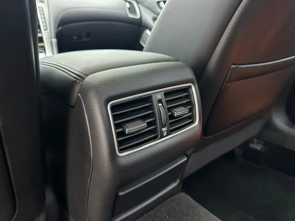 Infiniti Q50L — миниатюра 17