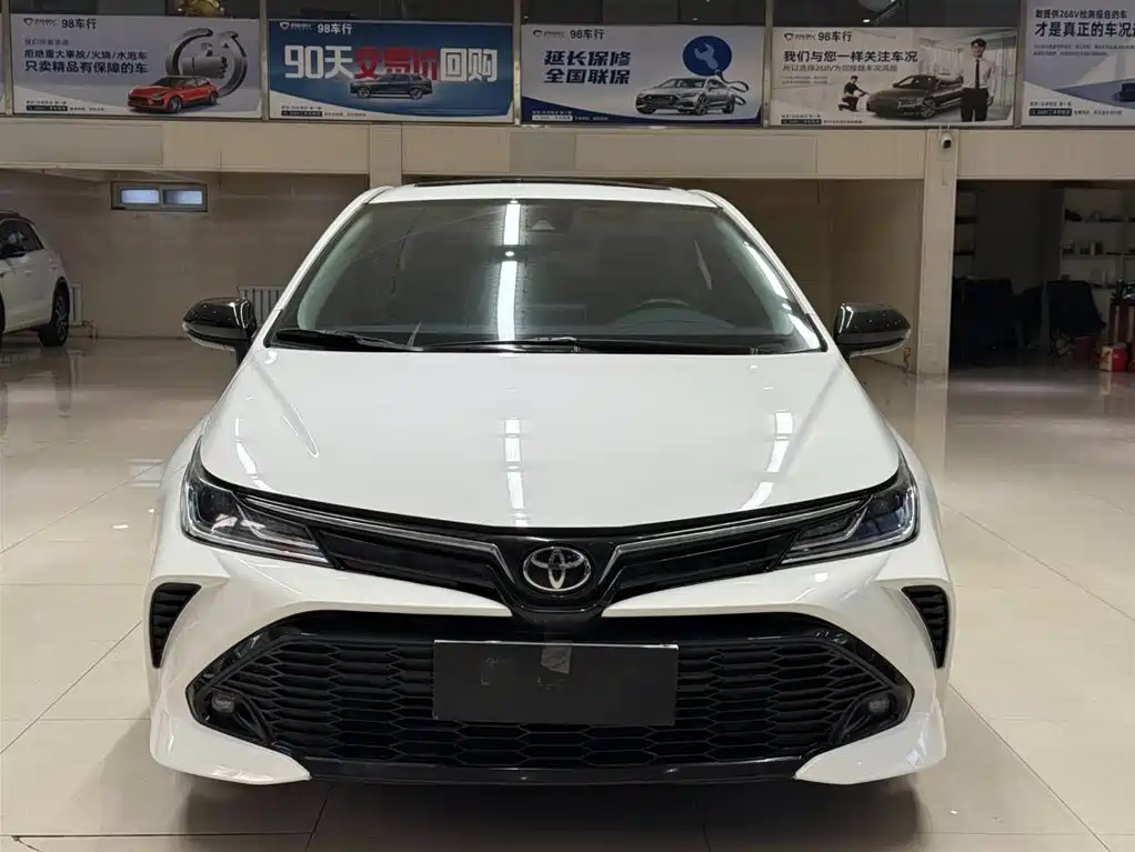 TOYOTA COROLLA