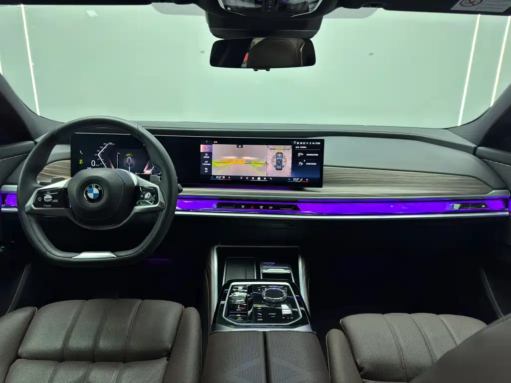 BMW 7 SERIES