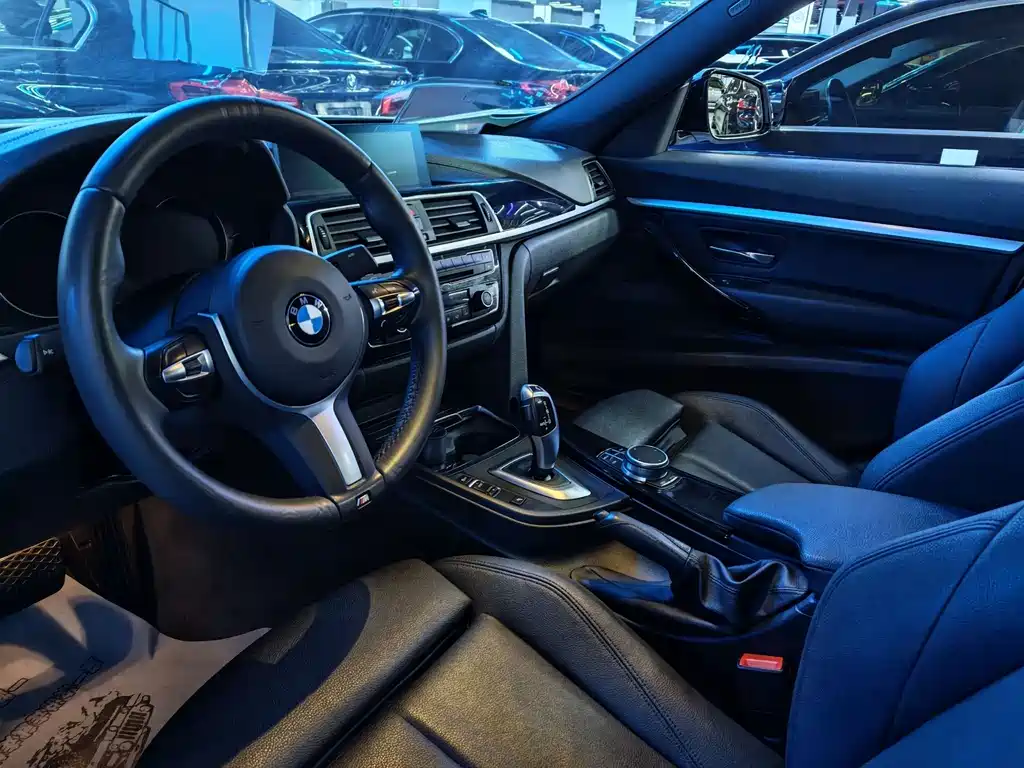 BMW 3 Series GT 3 GT 2019 320i M Sport