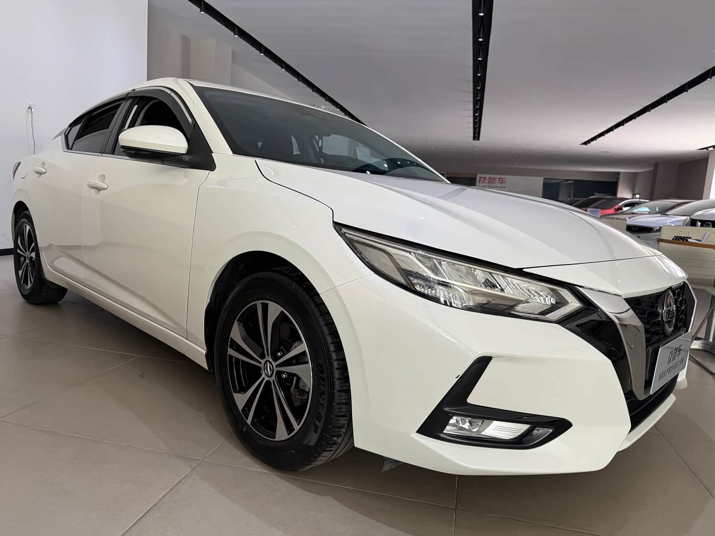 Nissan Qashqai 1.6 л 2022 г. Белый, пробег 37000 км