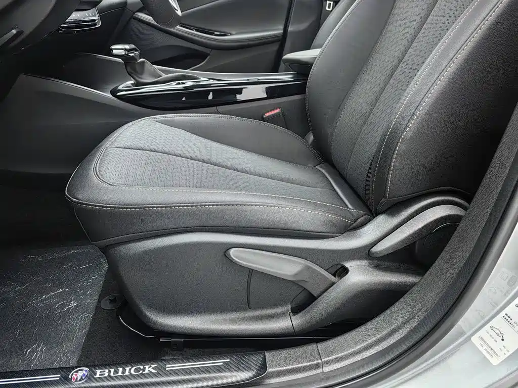 Buick Verano — миниатюра 20