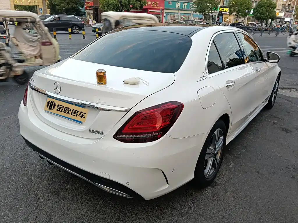 Mercedes-Benz C-Class — миниатюра 9