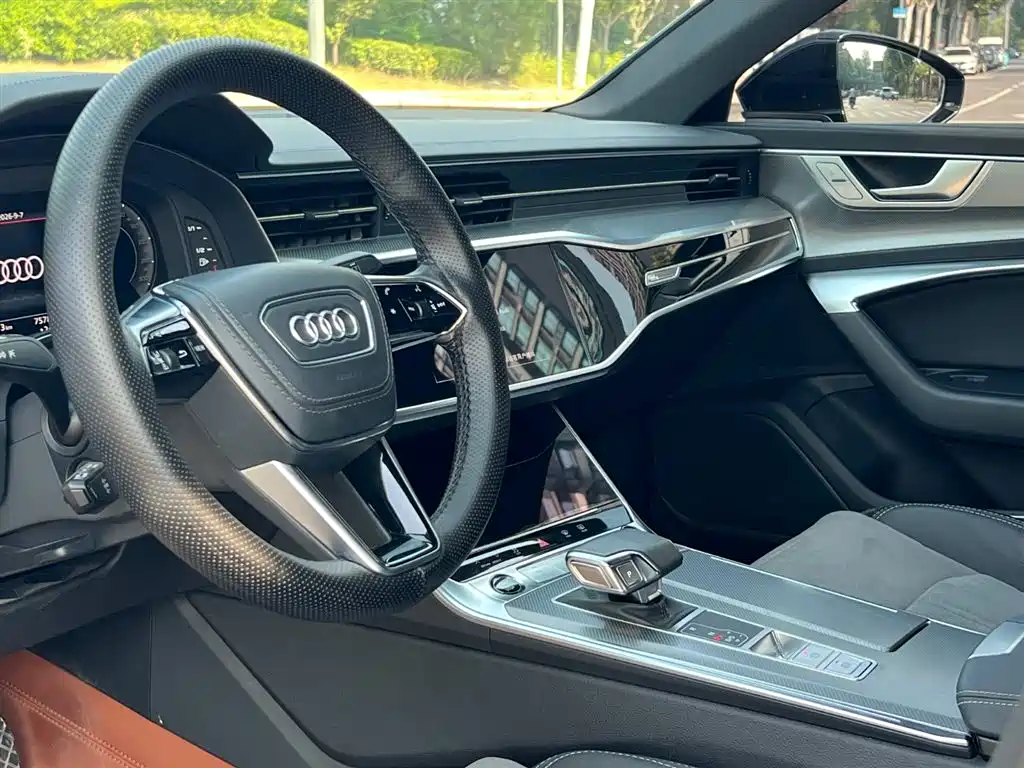 Audi A6L — миниатюра 9
