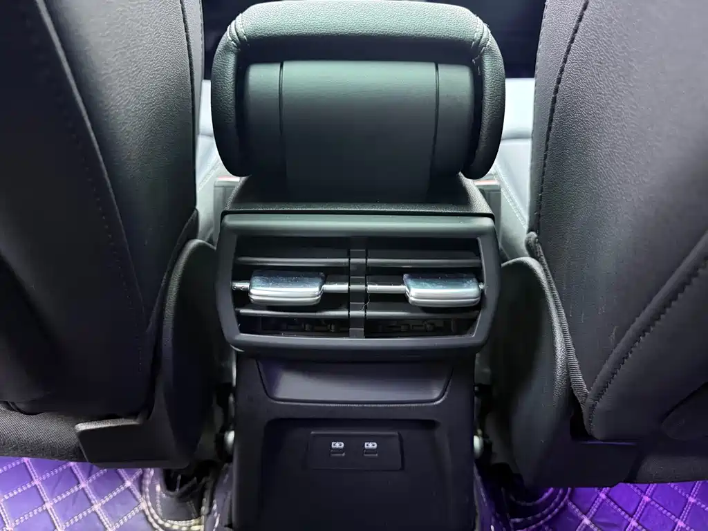 Audi A3 2023 — фото 17