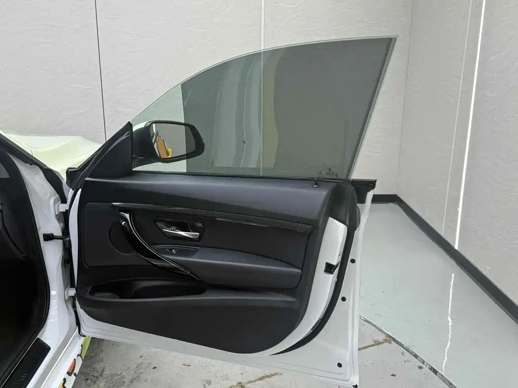 BMW 3 Series GT — миниатюра 14