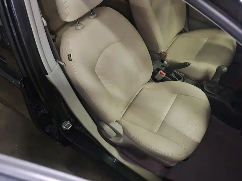 Nissan Sunny — миниатюра 25