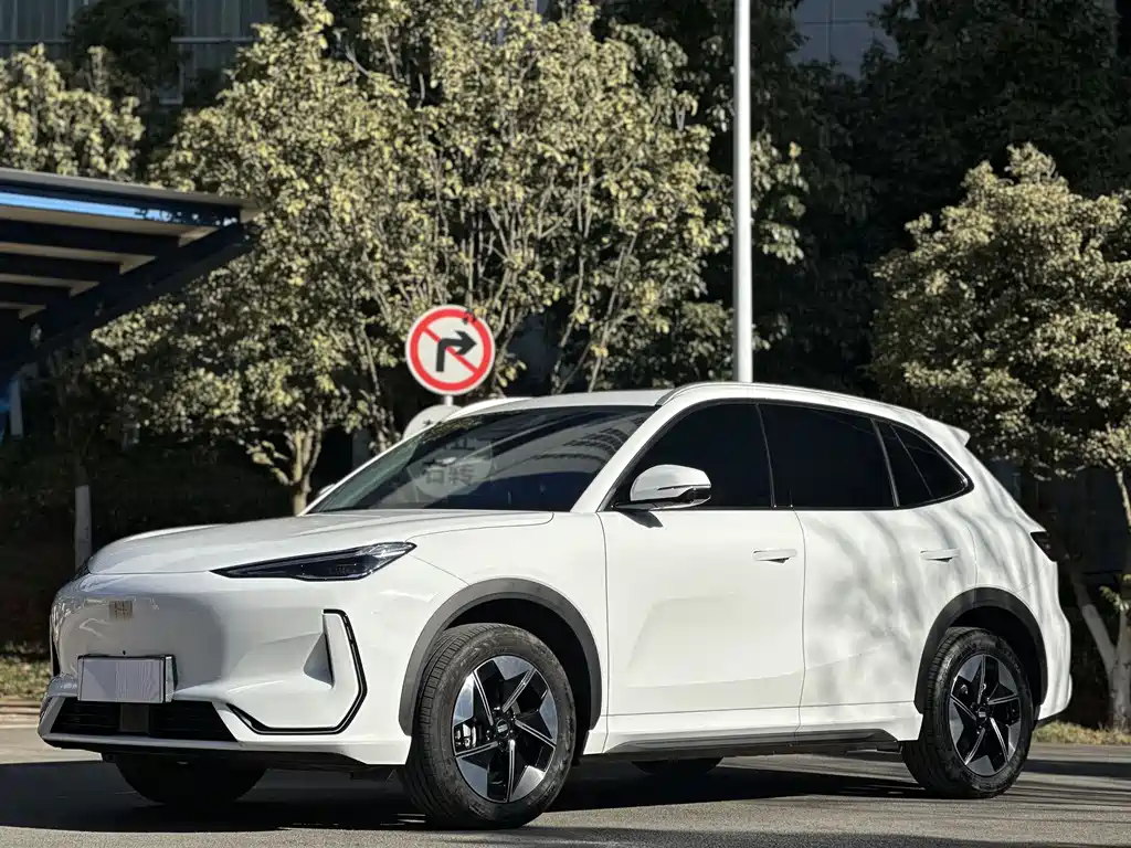 GEELY GALAXY GALAXY E5