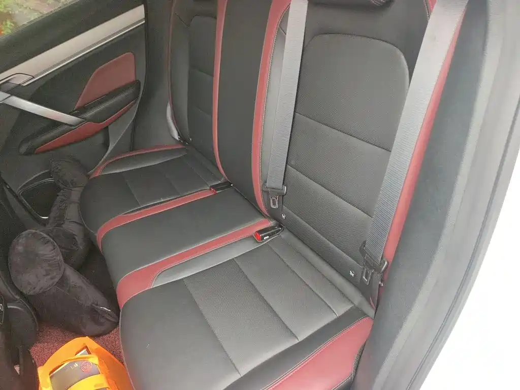 Geely Binyue — миниатюра 13